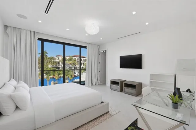 $5,899,000 | 1517 Southeast 12th Court, Fort Lauderdale, FL 33316