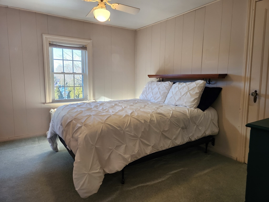 350 Thompson Road Webster, MA 01570 - Photo 11 of 41
