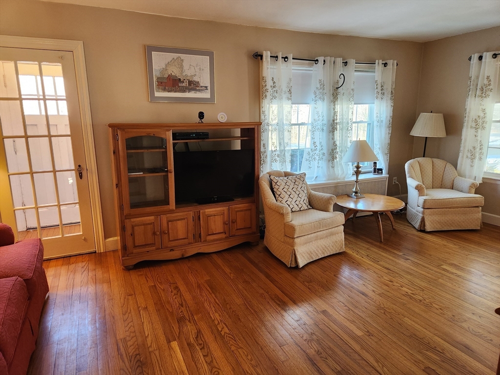 350 Thompson Road Webster, MA 01570 - Photo 13 of 41