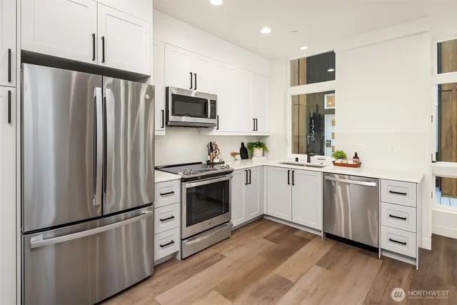 $995,950 | 1733 17th Avenue, Seattle, WA 98122