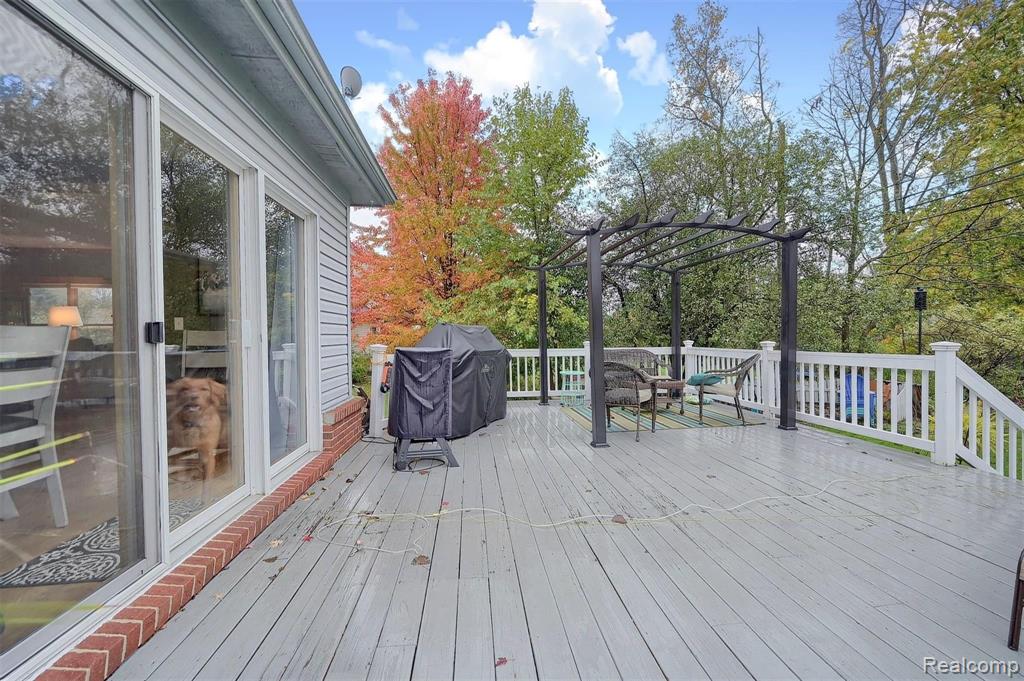 6460 Orion Road Rochester, MI 48306 - Photo 31 of 33