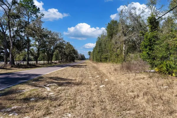 $476,000 | 339 Northwest Nw Cr, Trenton, FL 32693
