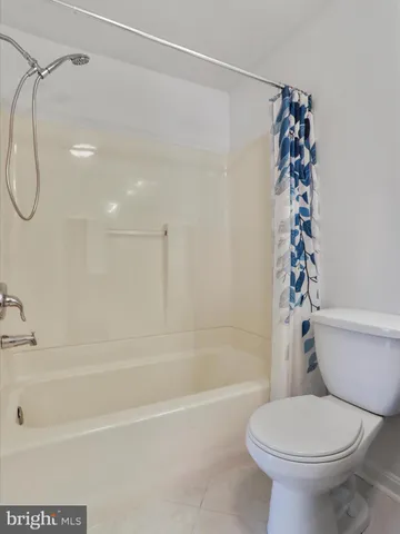 an empty room with an entryway