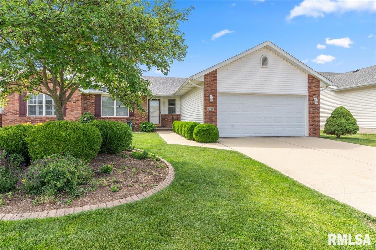 7109 Preston Drive Springfield, IL 62711 - Photo 2 of 43
