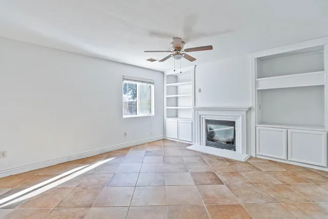 a bathroom with a toilet