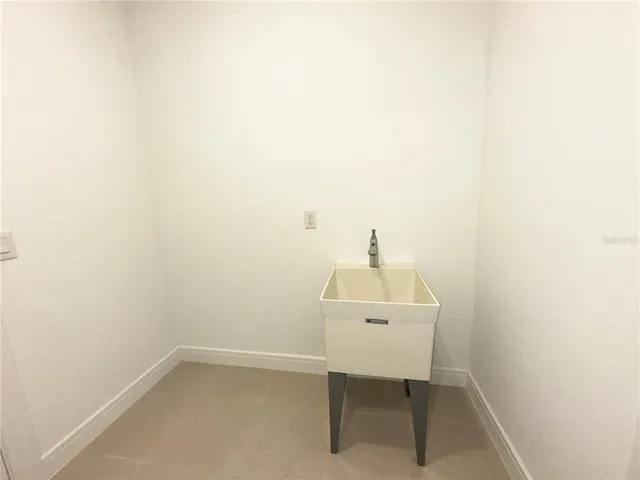 $3,000 | 10011 Long Meadow Avenue, Parrish, FL 34219