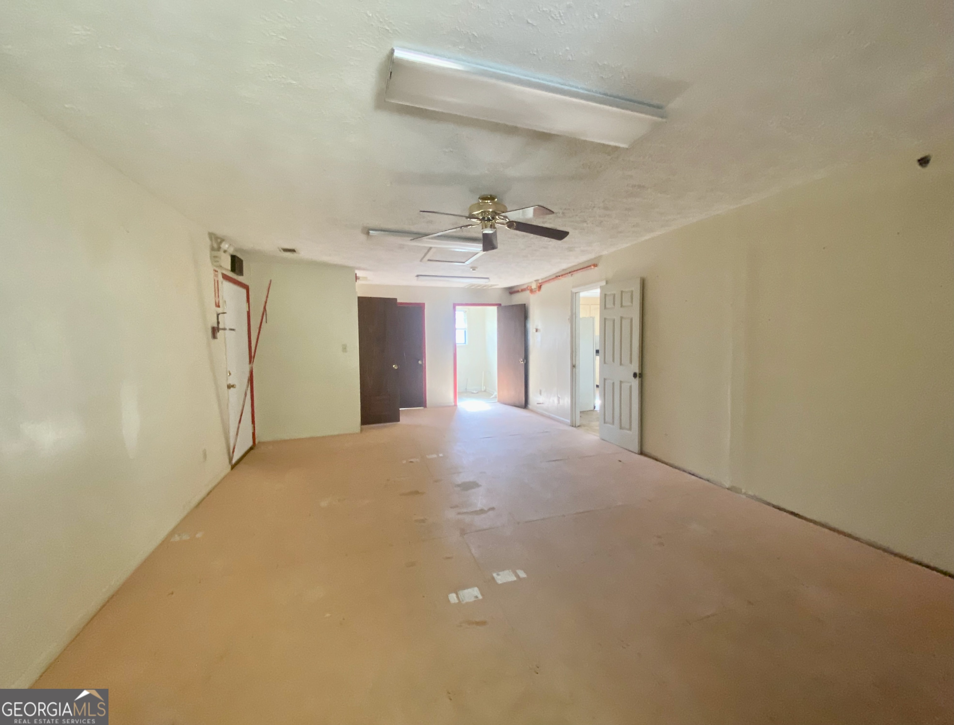 65 Mathews Street Fort Valley, GA 31030 - Photo 5 of 32