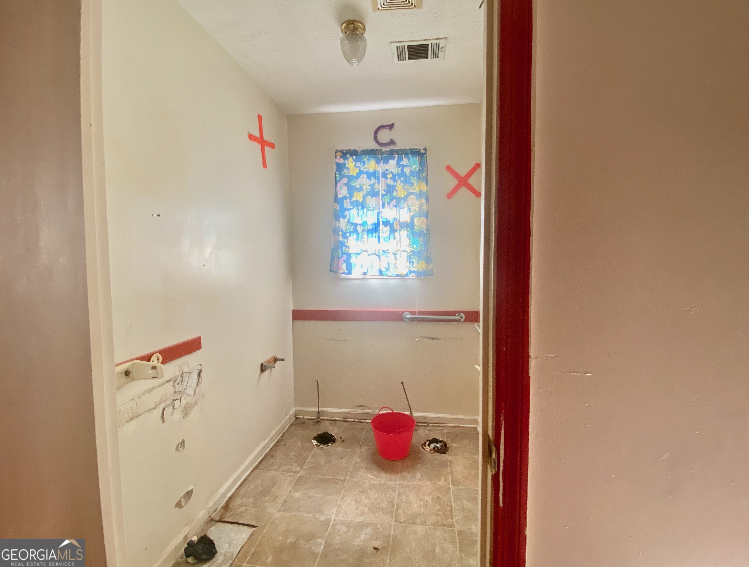 65 Mathews Street Fort Valley, GA 31030 - Photo 7 of 32