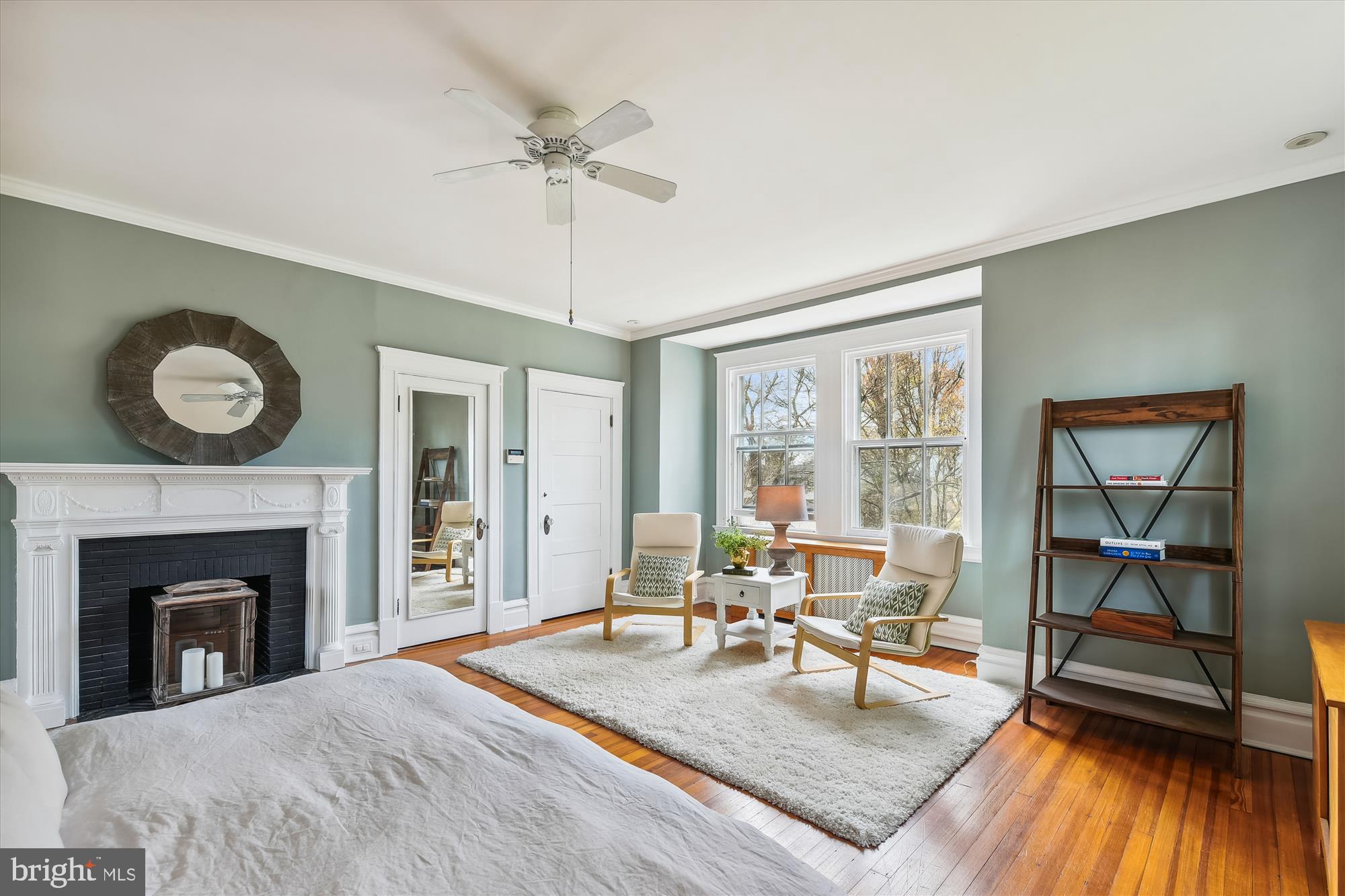 205 Ridgewood Road Baltimore, MD 21210 - Photo 35 of 71 Primary Bedroom w/ FP