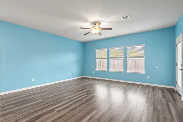 $2,300 | 204 Jordan Valley Drive, Liberty Hill, TX 78642