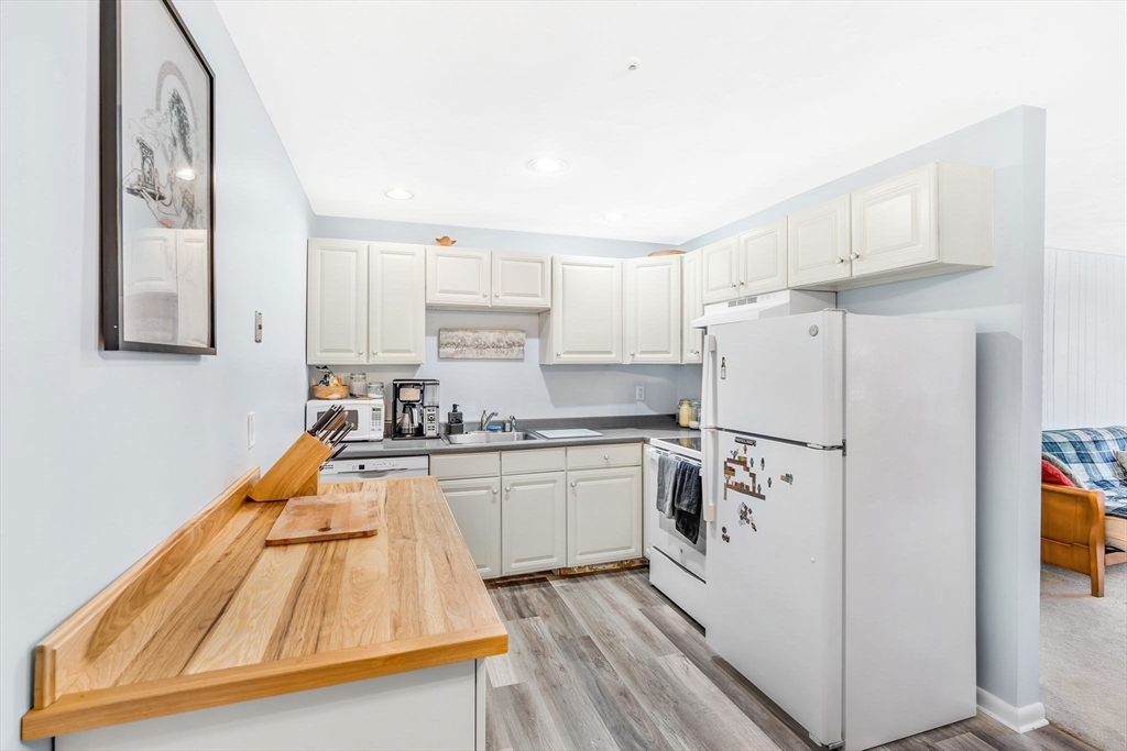 243 Boston Post Road East, Unit 6 Marlborough, MA 01752 - Photo 6 of 28 Gallery Image 6