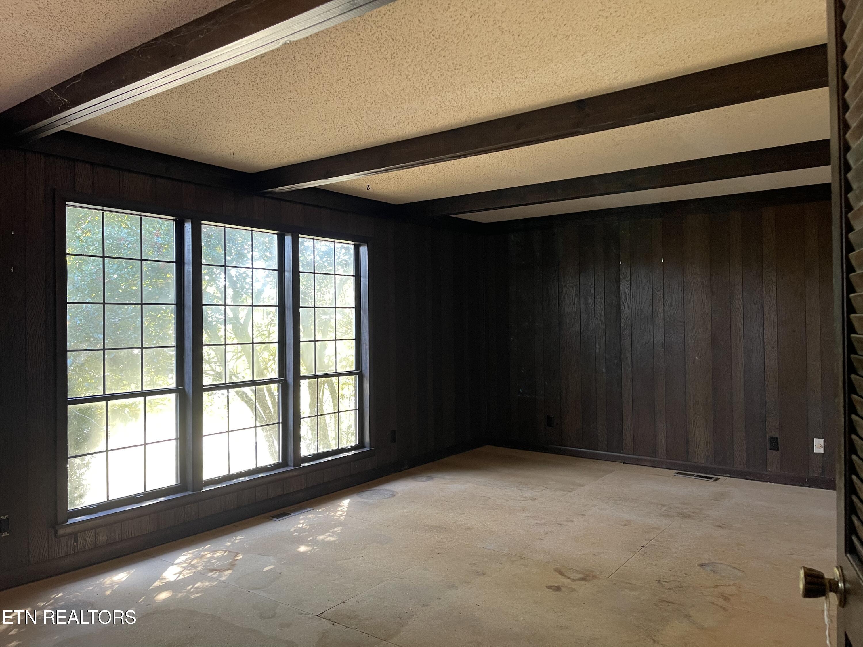 138 Peach Orchard Road Clinton, TN 37716 - Photo 18 of 43 9C8F4518-78B4-41A4-88FE-7AF15BE593C6