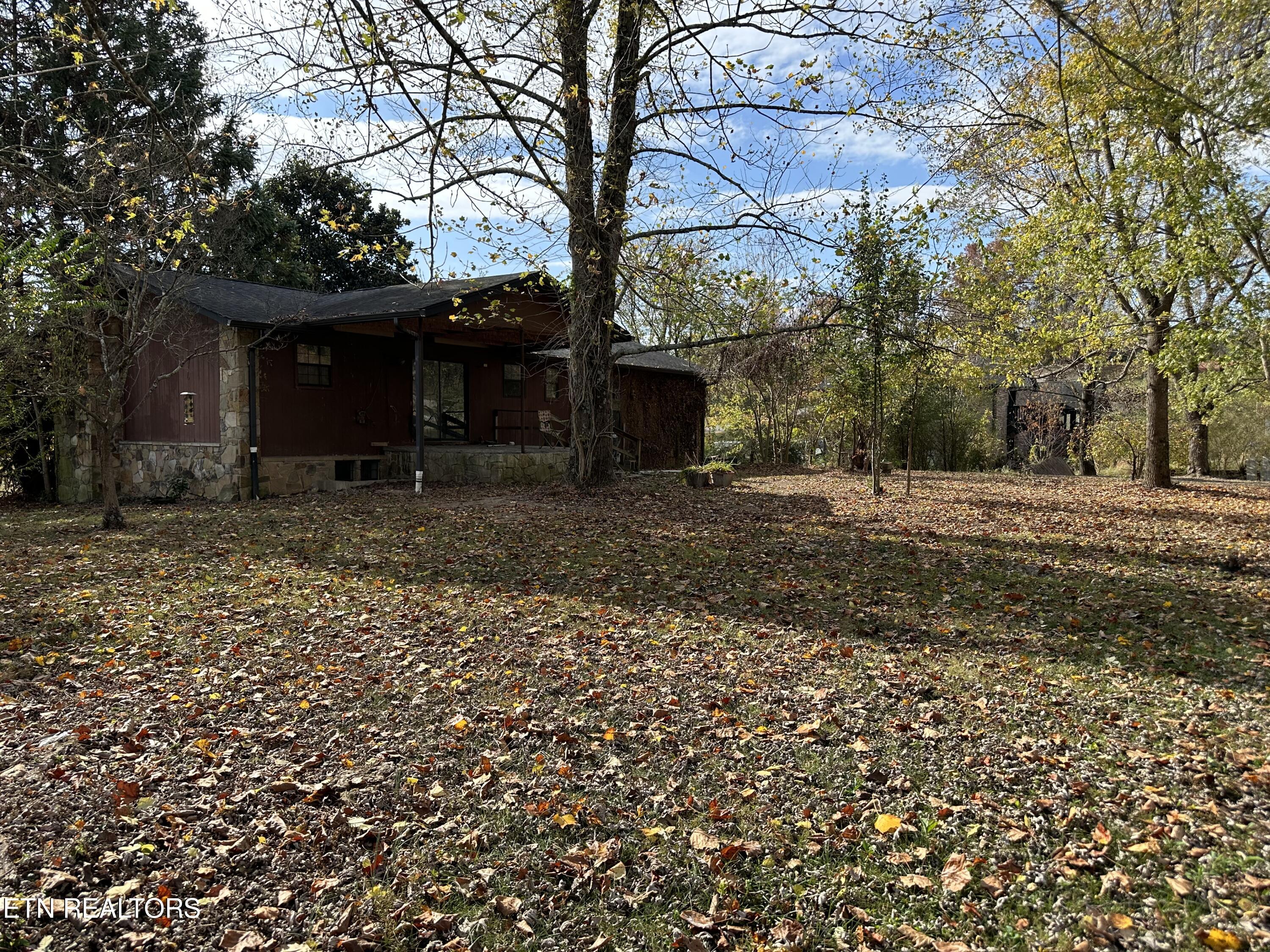 138 Peach Orchard Road Clinton, TN 37716 - Photo 40 of 43 90D4A511-9F3E-4CFE-A54E-08985C80E8B3
