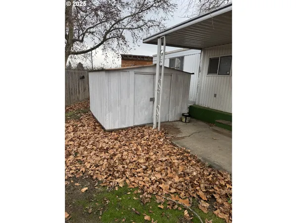 $30,000 | 53752 Appleton Road, Unit 61, Milton Freewater, OR 97862