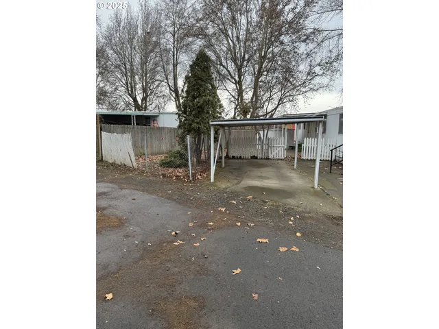 $30,000 | 53752 Appleton Road, Unit 61, Milton Freewater, OR 97862