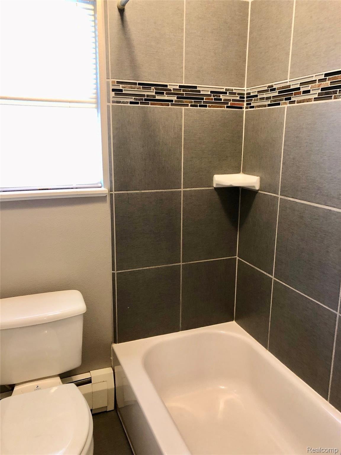 2095 Covert Road Burton, MI 48509 - Photo 25 of 38 fullsizeoutput_125f7.jpeg
