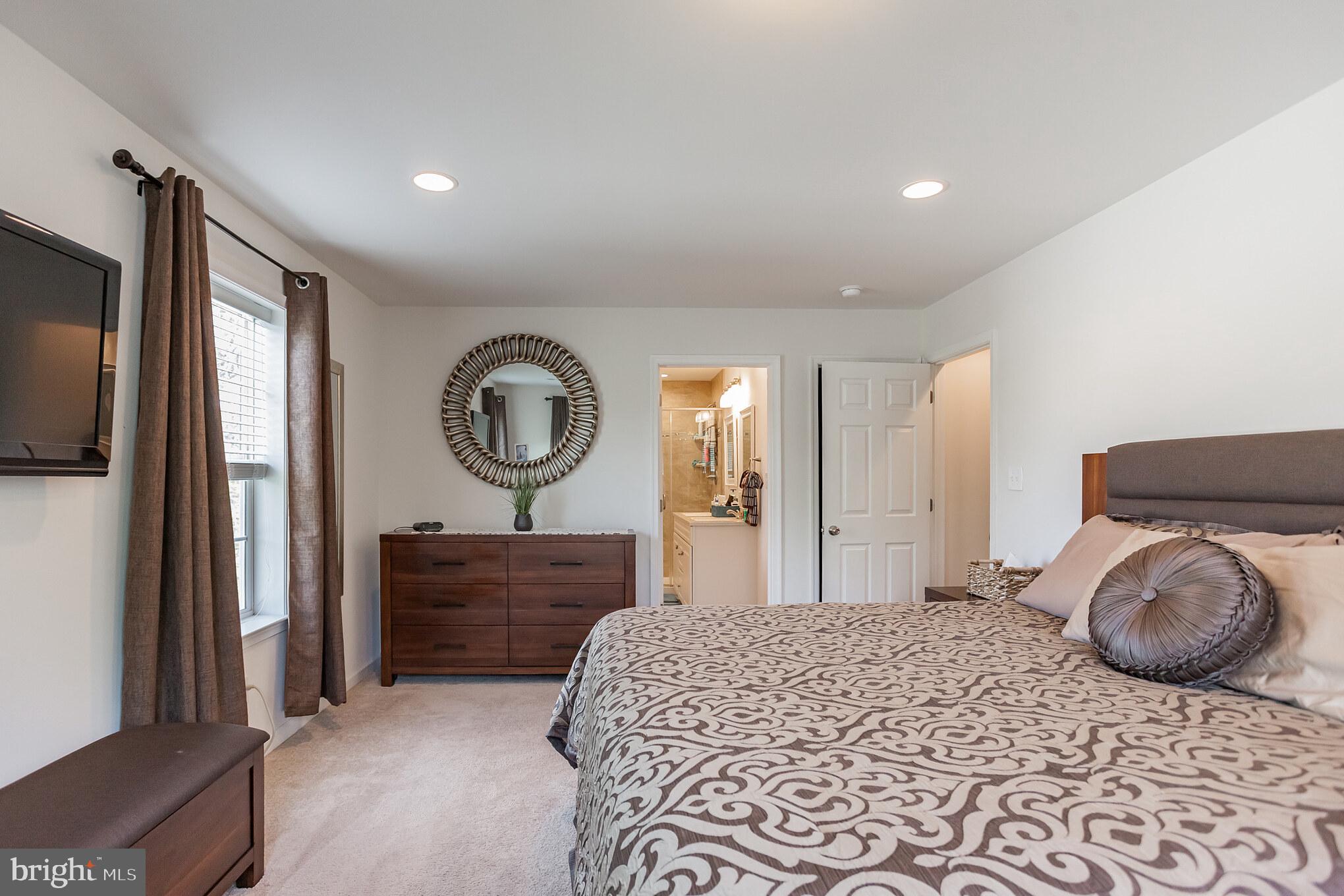 532 Winding Road Lansdale, PA 19446 - Photo 20 of 30 Primary Bedroom