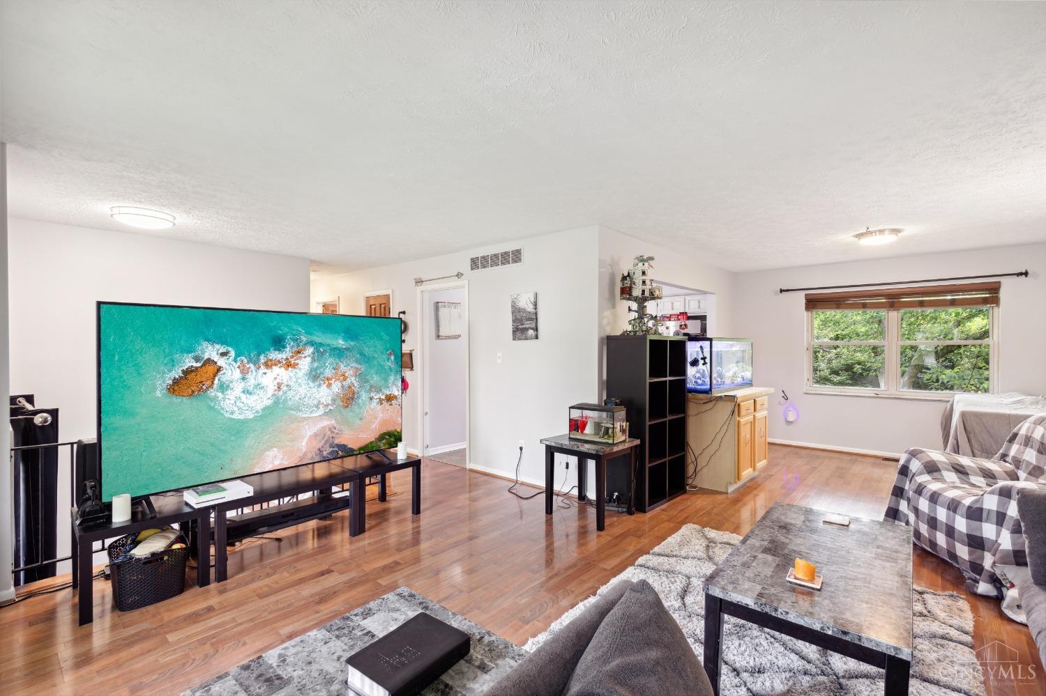 1730 8 Mile Road Cincinnati, OH 45255 - Photo 7 of 37 Gallery Image 7
