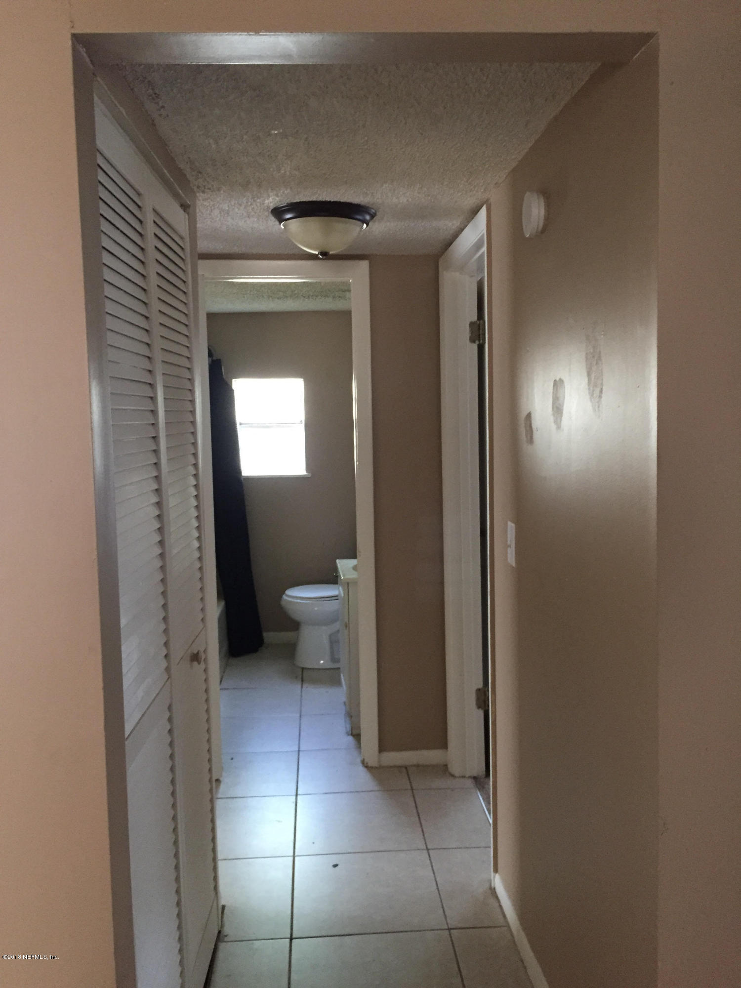 2838 Myrtis Road Jacksonville, FL 32218 - Photo 7 of 8 Hallway