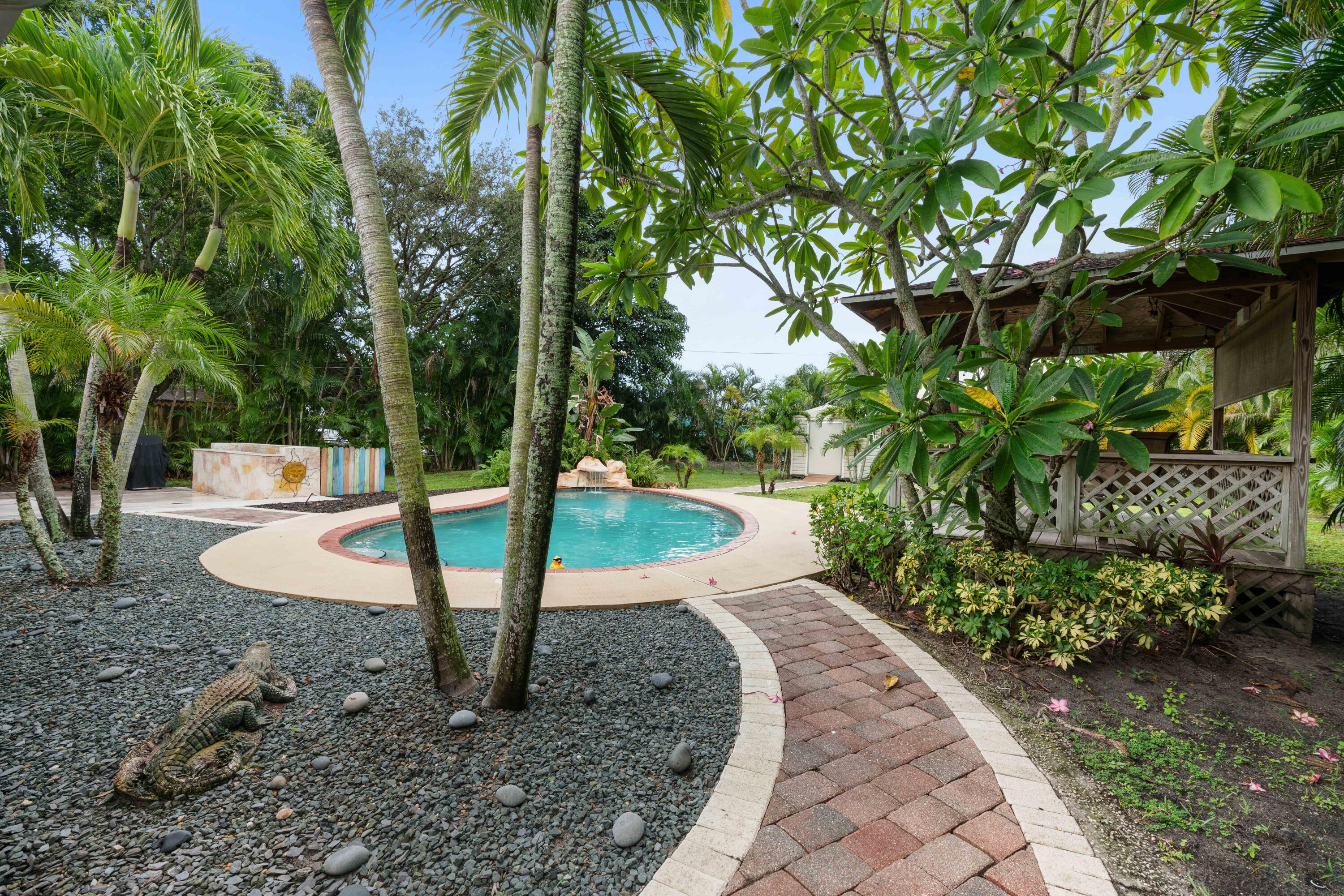 212 West Whitney Drive Jupiter, FL 33458 - Photo 6 of 23 a view of a park