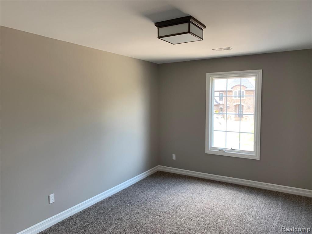 1880 Traceky Rochester Hills, MI 48306 - Photo 16 of 21