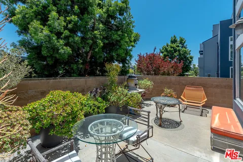 $1,695,000 | 5350 Playa Vista Drive, Unit 17, Playa Vista, CA 90094
