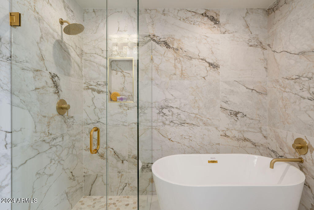 7700 East Gainey Ranch Road, Unit 233 Scottsdale, AZ 85258 - Photo 35 of 55 Primary Bathtub