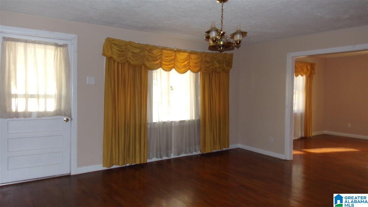 410 Eastern Valley Road Bessemer, AL 35020 - Photo 14 of 32