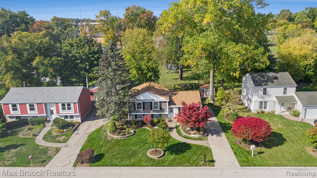 954 Hadley Road Rochester Hills, MI 48307 - Photo 32 of 43