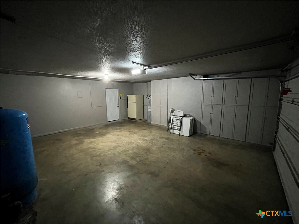 151 Mockingbird Lane Lampasas, TX 76550 - Photo 16 of 22 a view of a big room with closet area