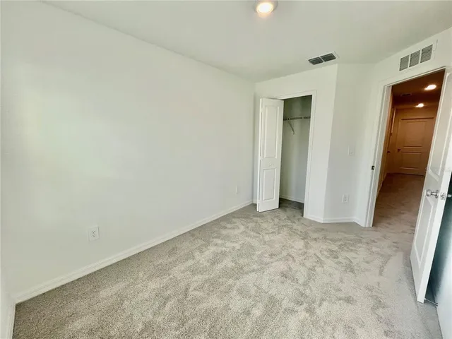 $1,900 | 36113 Risa Michele Street, Zephyrhills, FL 33541