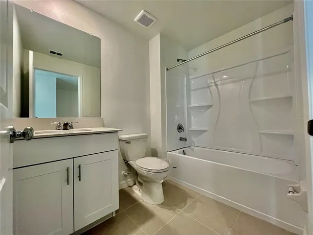 $1,900 | 36113 Risa Michele Street, Zephyrhills, FL 33541