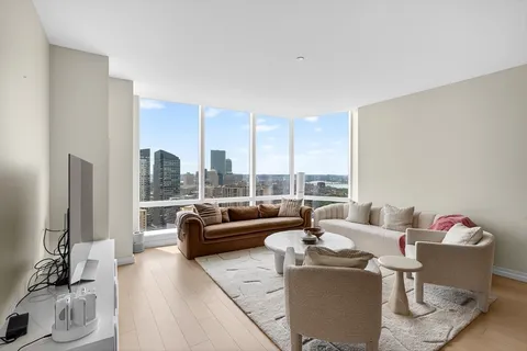 $1,920,000 | 1 Franklin Street, Unit 3212, Boston, MA 02110