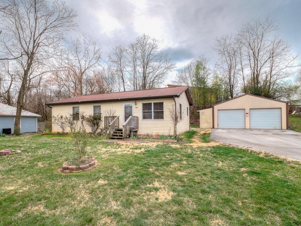1805 Indian Ridge Road Johnson City, TN 37604 - Photo 2 of 15 Photo 2