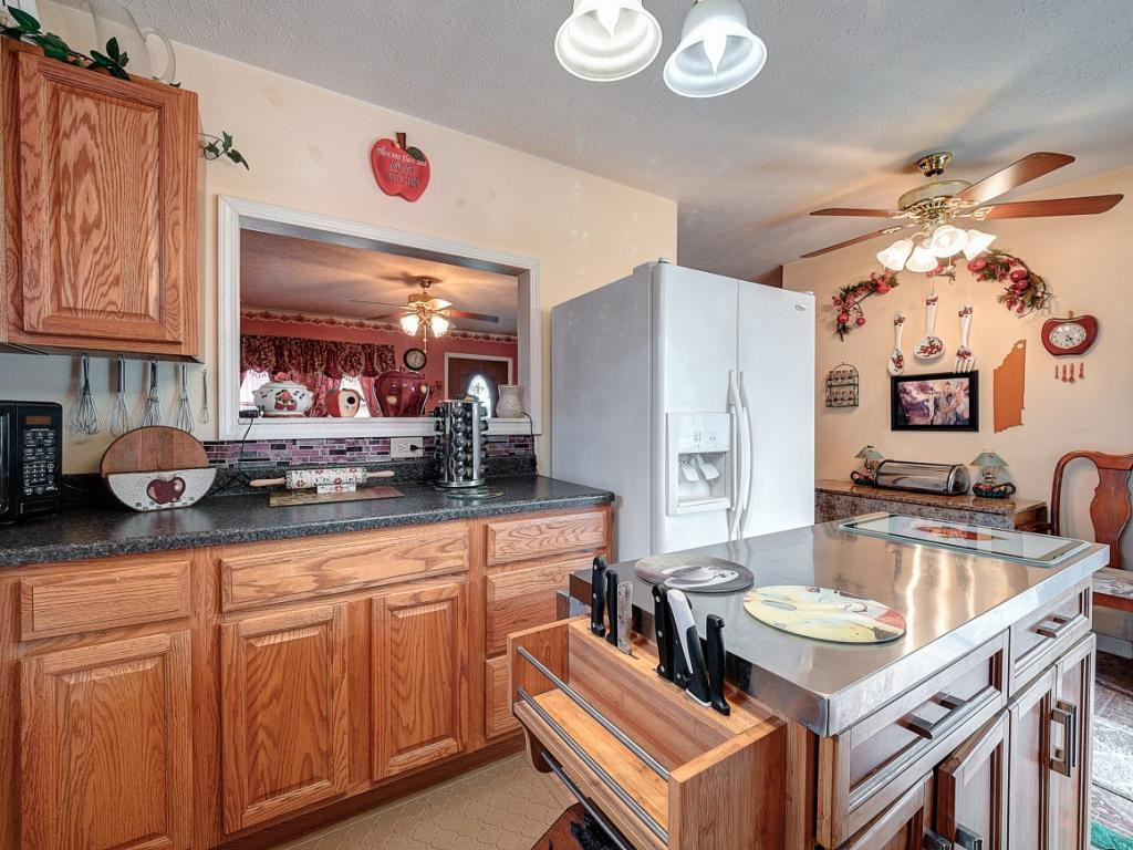 1805 Indian Ridge Road Johnson City, TN 37604 - Photo 7 of 15 Photo 7