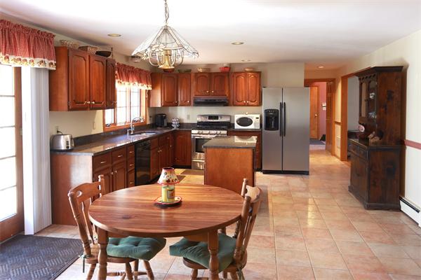 15 Rainbow Ridge Way Georgetown, MA 01833 - Photo 6 of 26 Gallery Image 6