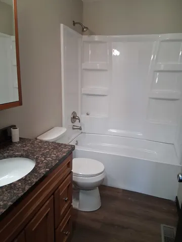 $3,100 | 1210 Diane Lane, Elk Grove Village, IL 60007