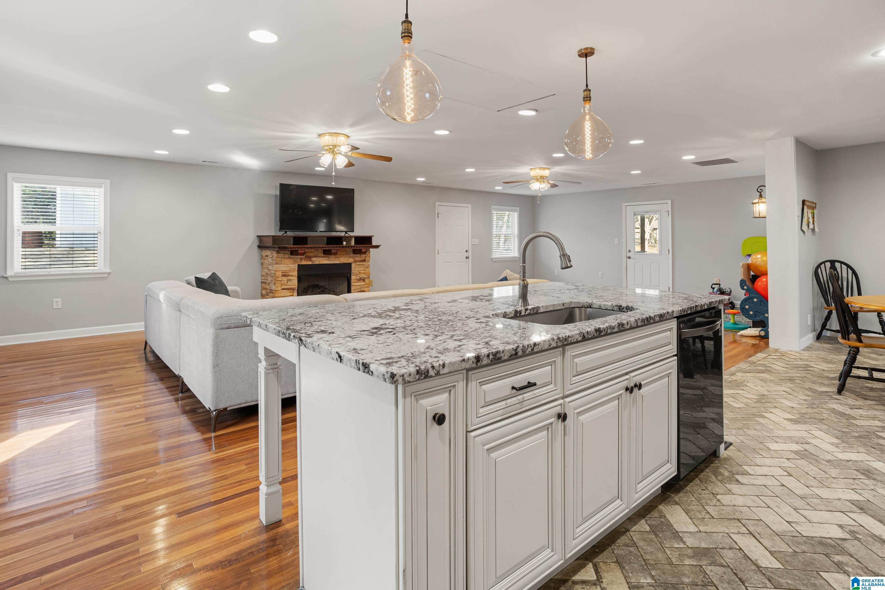 242 Odum Road Gardendale, AL 35071 - Photo 15 of 58