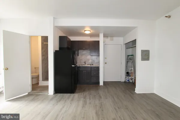 $850 | 100 East Price Street, Unit GB, Philadelphia, PA 19144