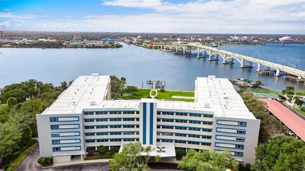 $210,000 | 1224 South Peninsula Drive, Unit 415, Daytona Beach, FL 32118