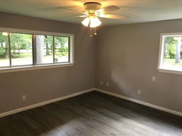 $1,999 | 3515 Elm Drive, Dickinson, TX 77539