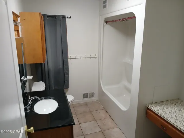 $1,850 | 712 Ave C, Panama City Beach, FL 32413