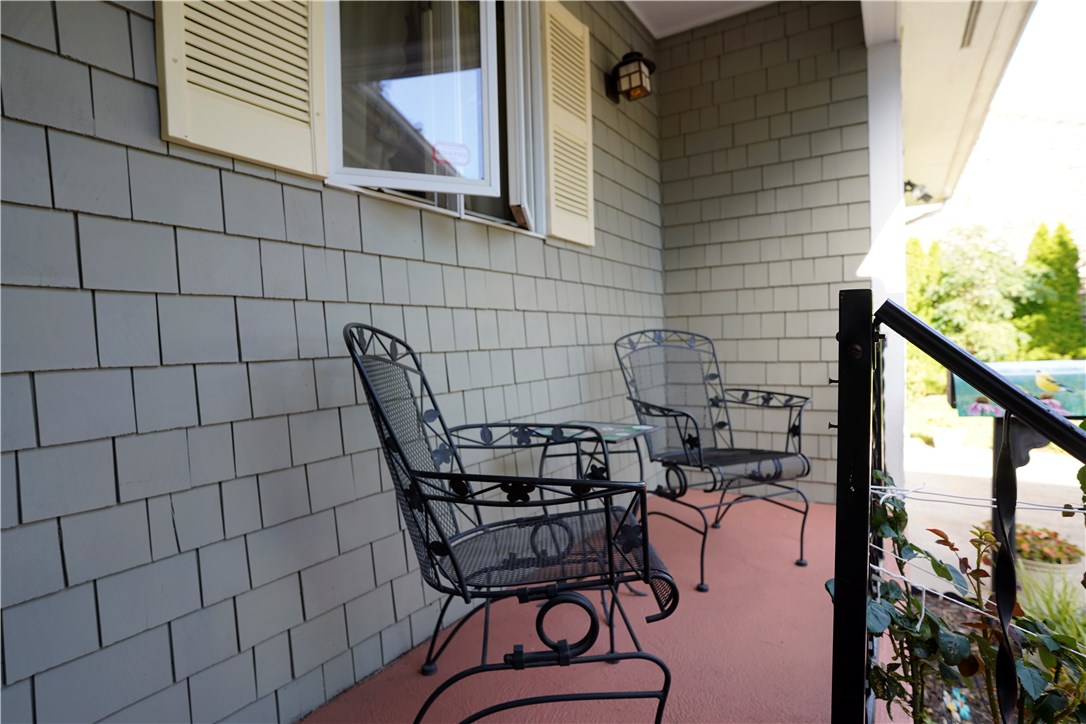 11 Shenandoah Road Warwick, RI 02886 - Photo 8 of 20