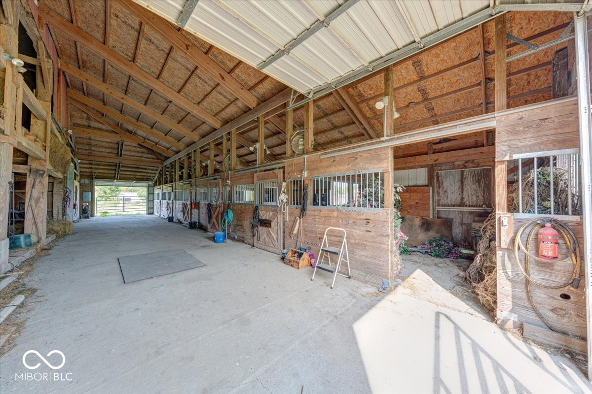 20516 Hinkle Road Noblesville, IN 46062 - Photo 21 of 41 Gallery Image 21