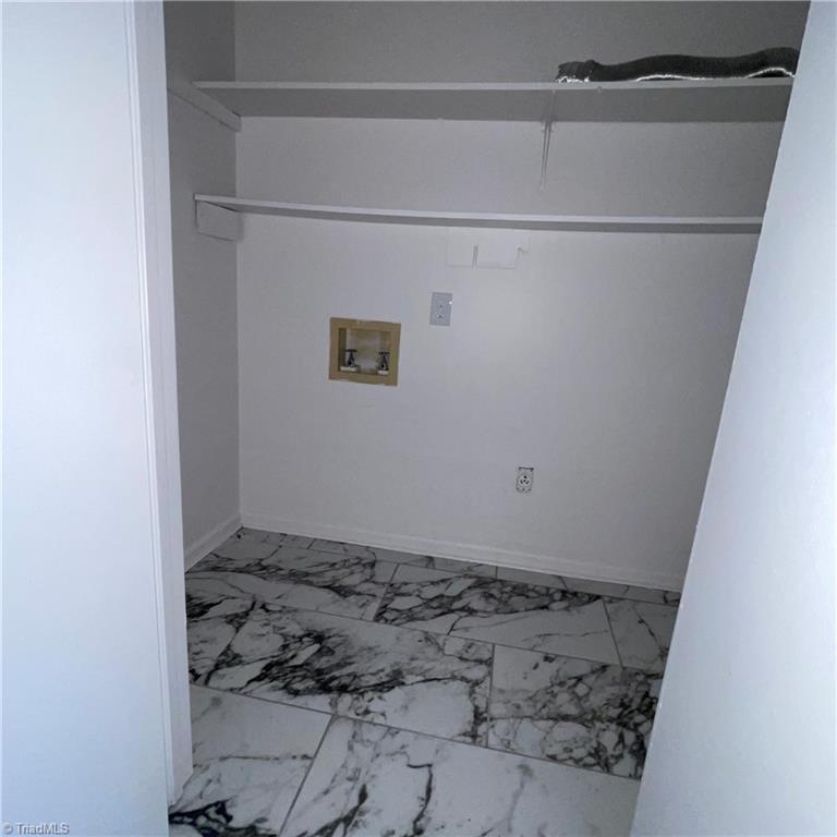 1116 Raleigh Court High Point, NC 27262 - Photo 5 of 11