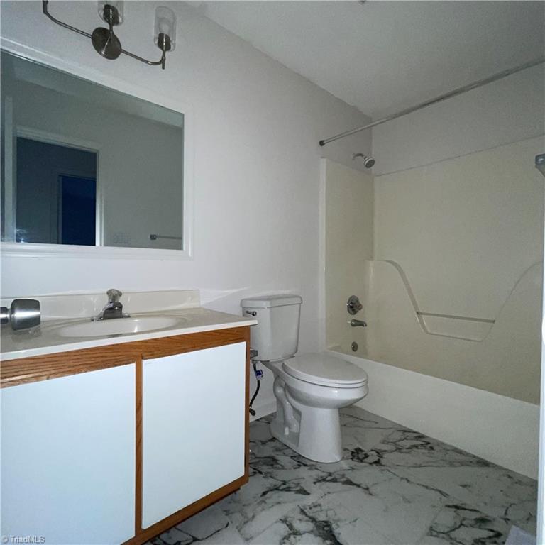 1116 Raleigh Court High Point, NC 27262 - Photo 10 of 11