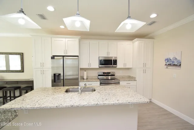 $385,000 | 110 West Fee Avenue, Melbourne, FL 32901