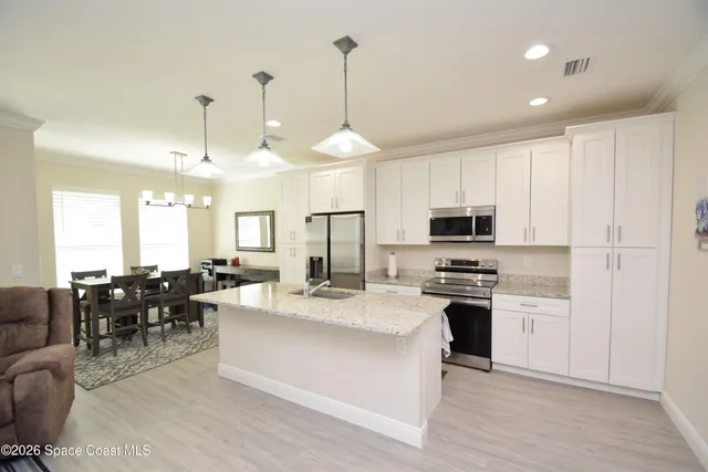 $385,000 | 110 West Fee Avenue, Melbourne, FL 32901