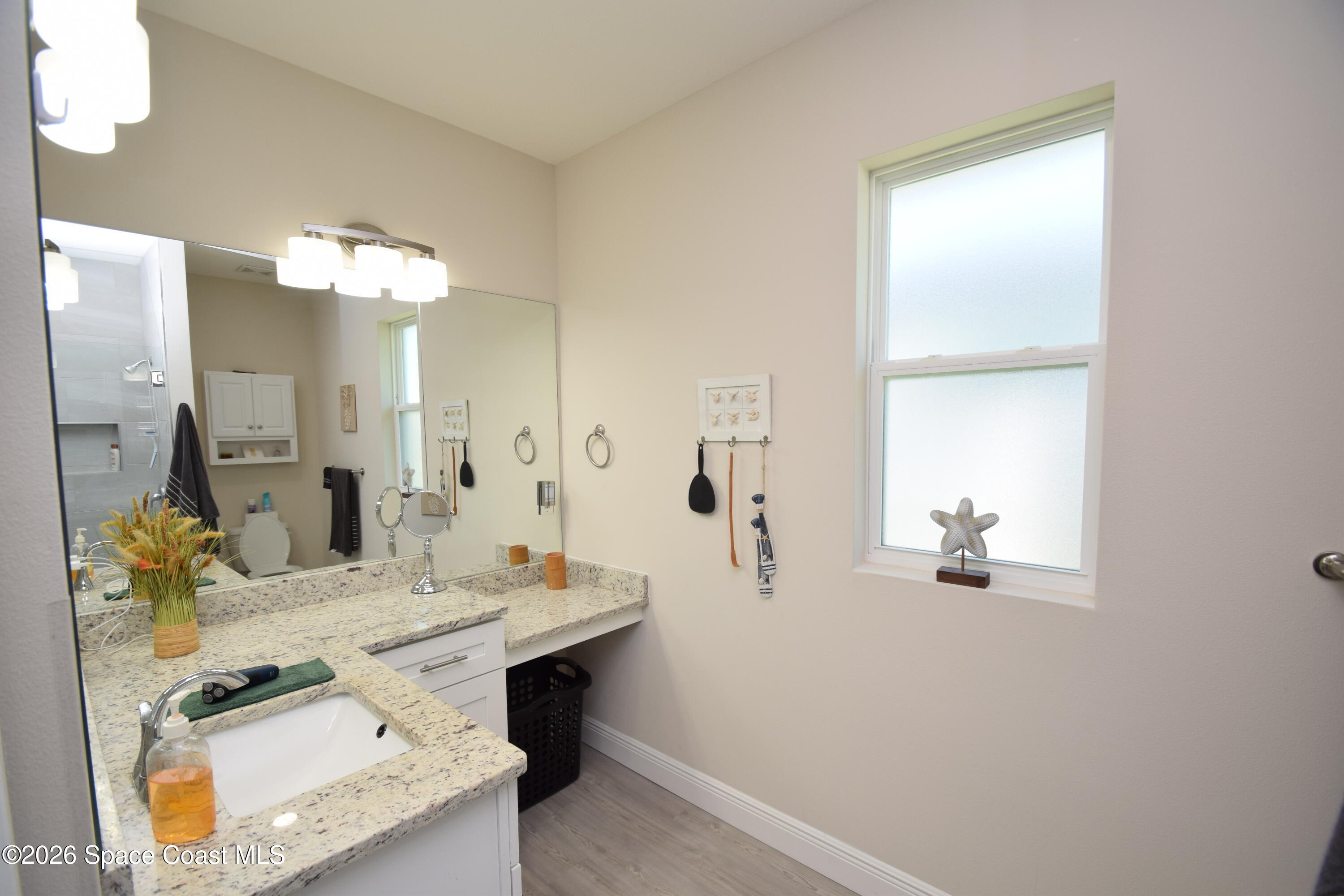 110 West Fee Avenue Melbourne, FL 32901 - Photo 39 of 112 Owner bath