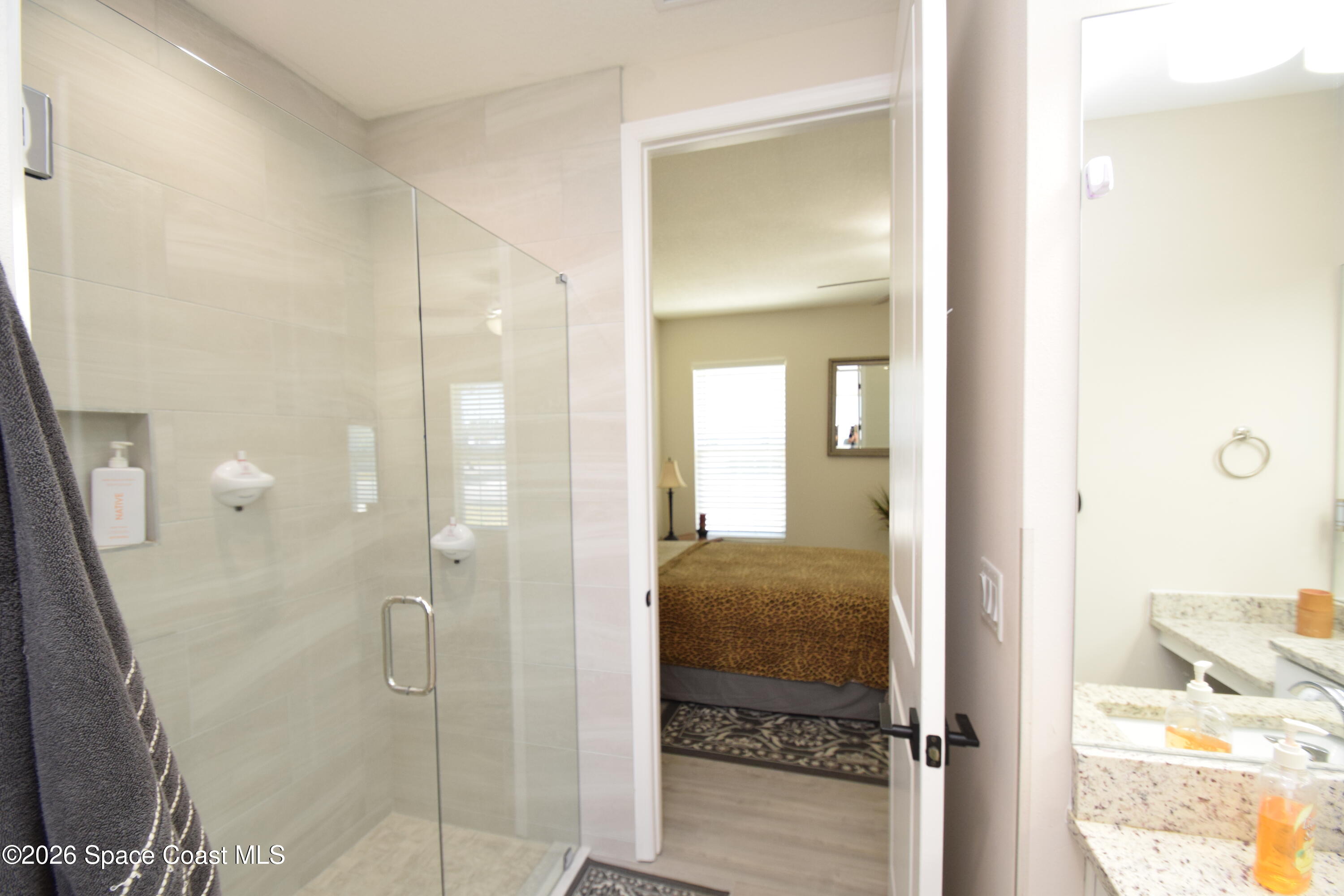 110 West Fee Avenue Melbourne, FL 32901 - Photo 42 of 112 Owner bath